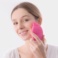 InnovaGoods Nabíjecí masážní čistící kartáček na obličej