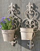 Nástěnný květináč stark