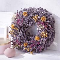 Věnec ze sušených květin viola